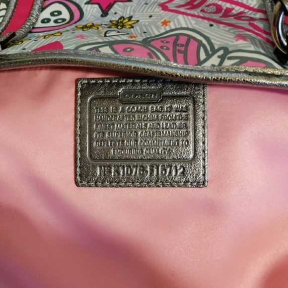 VINTAGE COACH Bandana Graffiti Butterfly Shoulder Tote Bag & Matching Wristlet - Picture 16 of 16